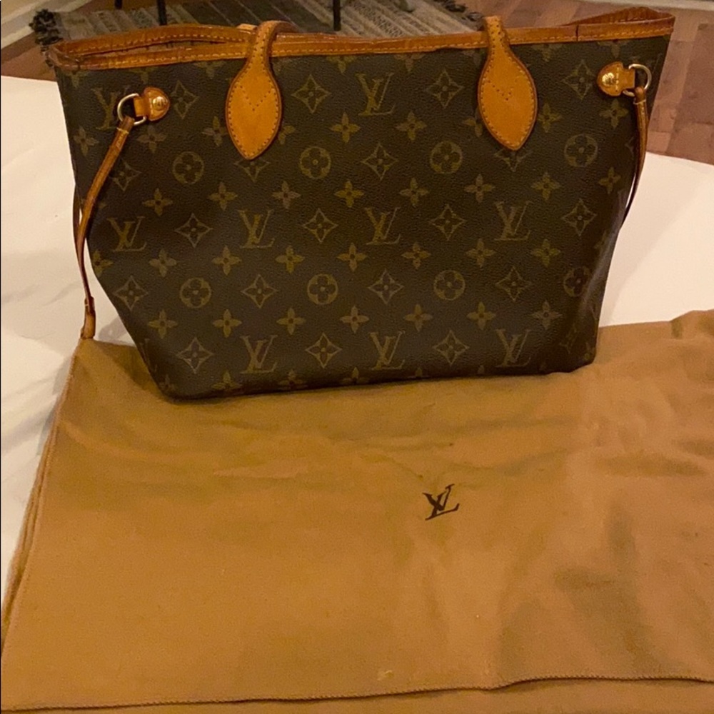 Authentic Louis Vuitton PM Neverfull